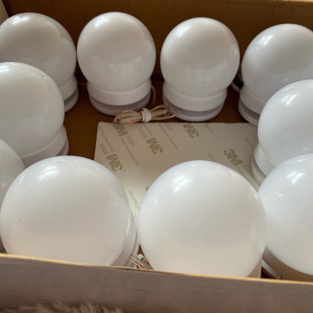 LED Vanity Lights - Picture 2 of 4